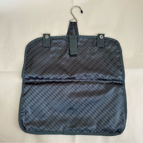 Delsey Overnight Carry On Bag + Hanging Toiletries Bag Underseat Large Overnight - Picture 8 of 8